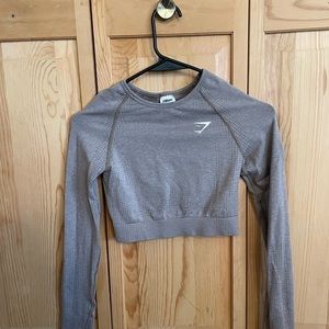 🌼 SOLS ELSEWHERE 🌼 Gymshark cropped long sleeve